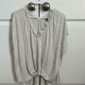 Alya V-Neck High/Low Top